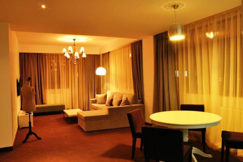 Apart Hotel Vlad Tepes Brašov Exteriér fotografie