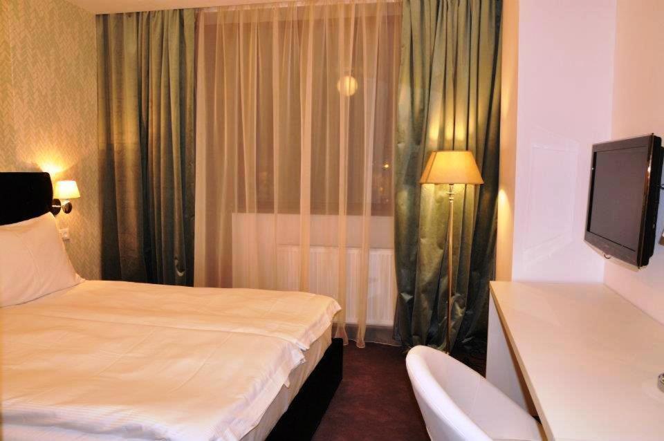 Apart Hotel Vlad Tepes Brašov Exteriér fotografie