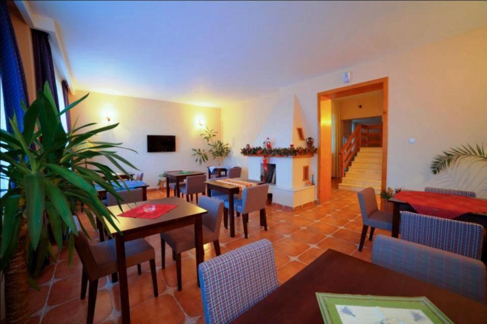 Apart Hotel Vlad Tepes Brašov Exteriér fotografie